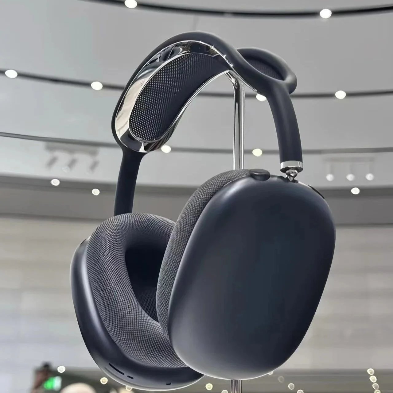 Max-Style Headphones